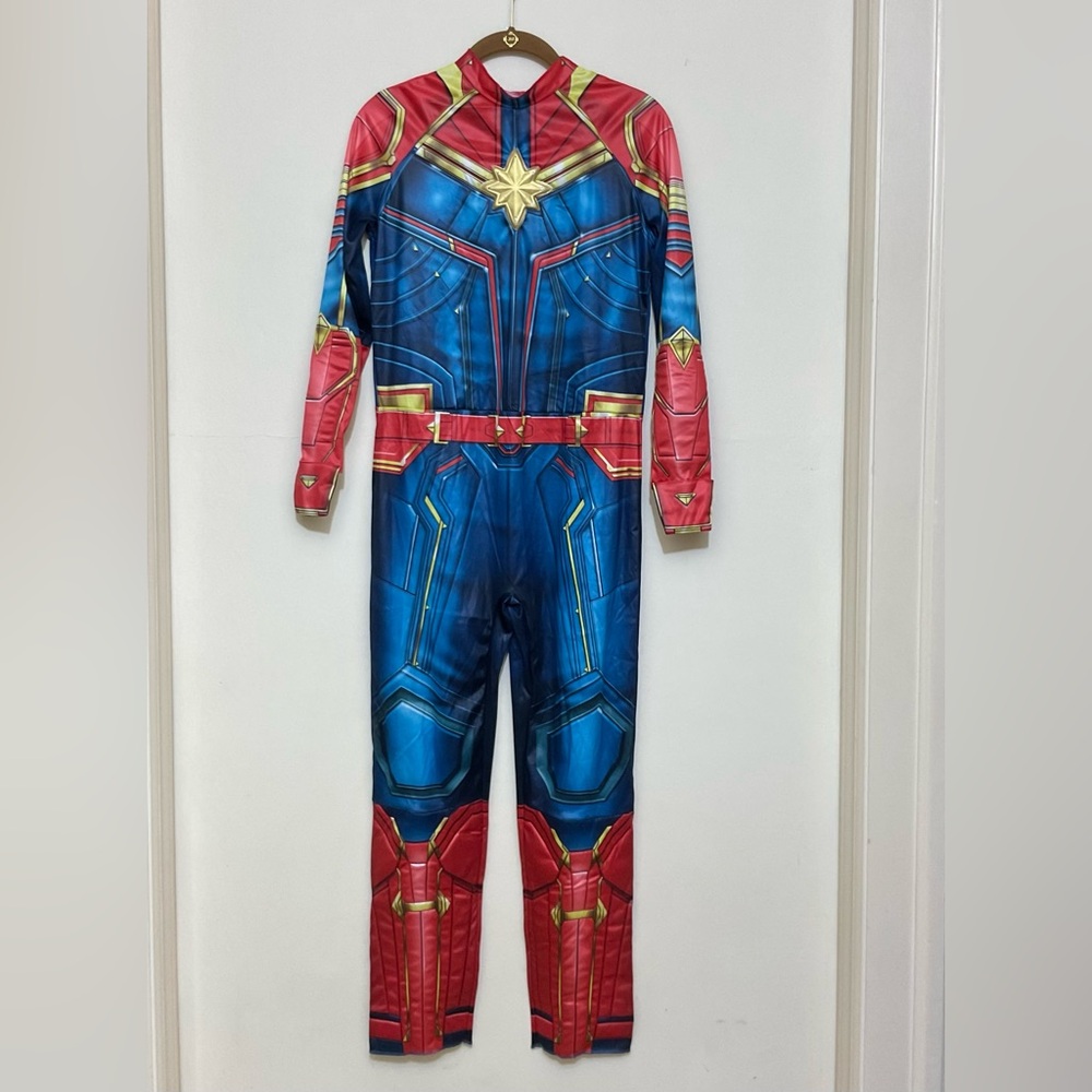 Captain Marvel Hero ~ Costume Halloween ~ 12/14 Role Play with Light Up Star! - Picture 1 of 16